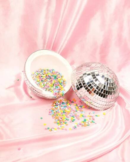 Dive Into Pink, Sparkly, Confetti-Filled Chaos with Karley Saagi's Photography