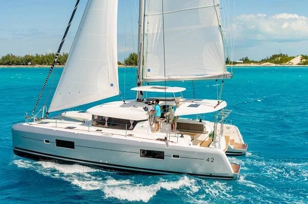 Lagoon 42 - GRSailing