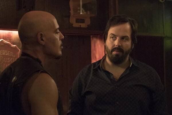 Věštci - There's No Place Like Home - Z filmu - Angus Sampson