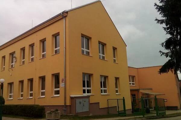 ZŠ V. Menšíka Ivančice foto 1