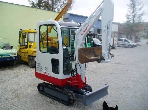 TAKEUCHI TB016,R.V.2002