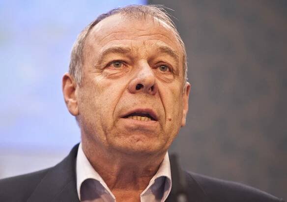Konec škrtů a důsledné trestání korupce, tak chtějí odbory zlepšit ekonomiku
