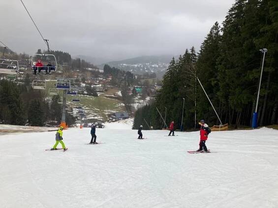 Skupinová výuka lyžování nebo snowboardingu Vítkovice ALDROV SNOWSPORTS SCHOOL • Firmy.cz