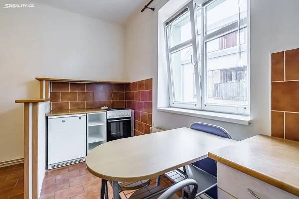 Pronájem bytu 2+kk 39 m², Komenského, Řevnice