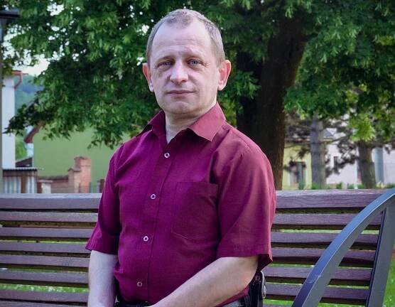 Marek Navrátil vede Tříkrálovou sbírku 22 let. Za tu dobu se koledníkům, které organizuje po celém Česku, podařilo vybrat stovky milionů korun. Foto: Barbora Navrátilová