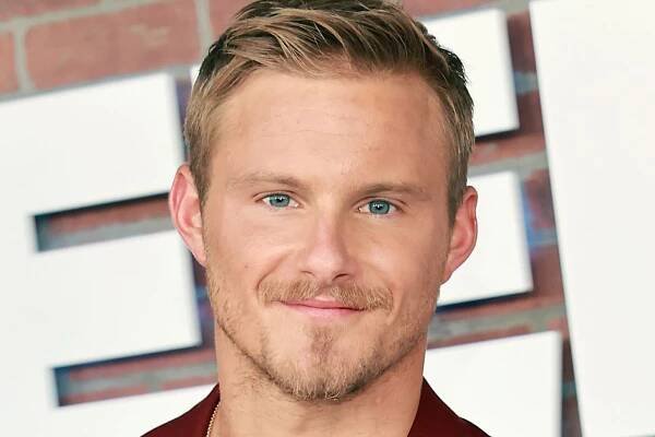 Alexander Ludwig Celebrates Being 5 Years Sober with Emotional Post: 'I Had an Issue'