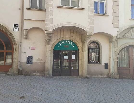 Zavřená je lékárna v Obrokové ulici ve Znojmě