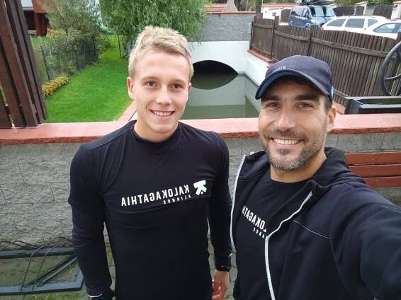Foto: Do krumlovského meandru vjel Šindel po maratonu první mezi juniory