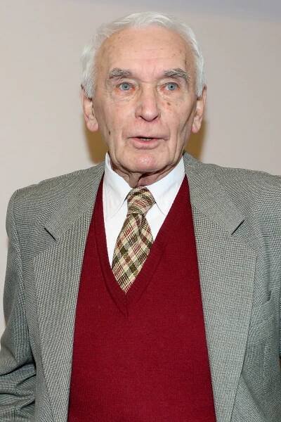 Stesk po rodině řešil alkoholem: Fešák (90) z majora Zemana se vysokého věku dožil jen díky radikálnímu kroku