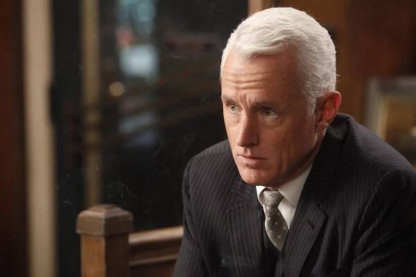 Šílenci z Manhattanu - Na kolenou - Z filmu - John Slattery