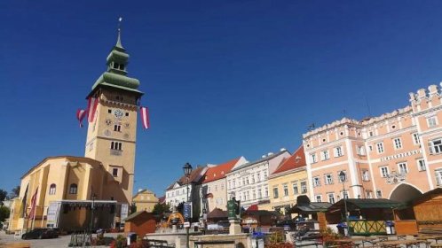 Retz – Krásné rakouské městečko nabídne obchody, památky i víno