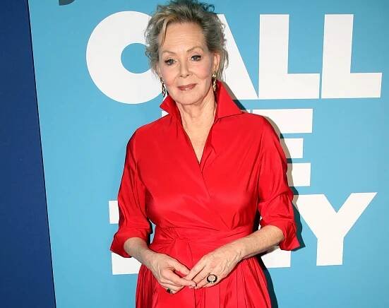 Jean Smart Temporarily out of 'Call Me Izzy' Due to Injury
