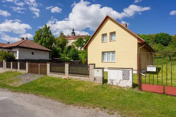 rodinný dům s podkrovím v klidné části pod zámkem, Rožďalovice, okres Nymburk | Reality.iDNES.cz 