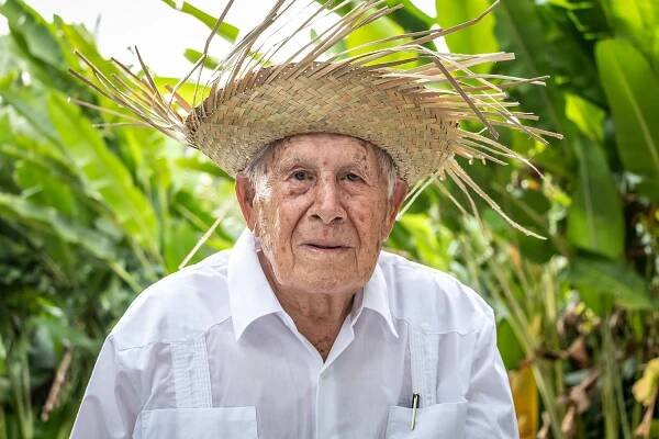 Puerto Rican centenarian Andrés González Vega is one of last WWII veterans and recalls his life
