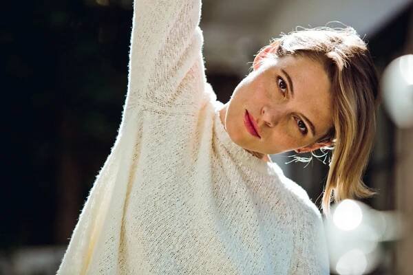   Amy Seimetz  Aritzia 2013 