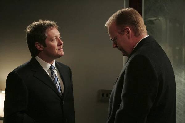 Kauzy z Bostonu - Pomocné ruce - Z filmu - James Spader, Christian Clemenson