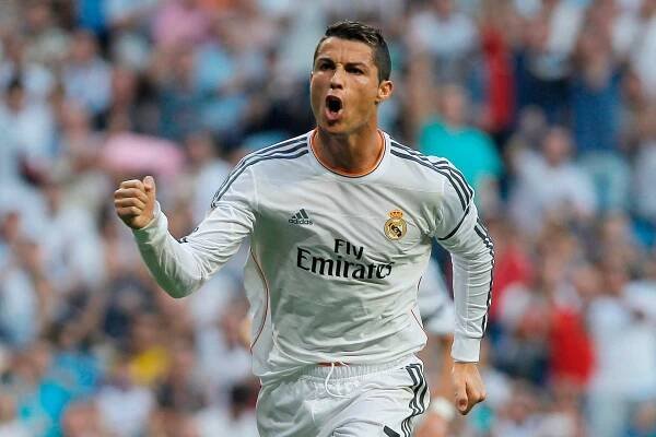 Cristiano Ronaldo vzešel z chudých poměrů, pokoře proto učí i své děti