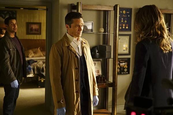 Castle na zabití - Spáč - Z filmu - Jon Huertas, Seamus Dever