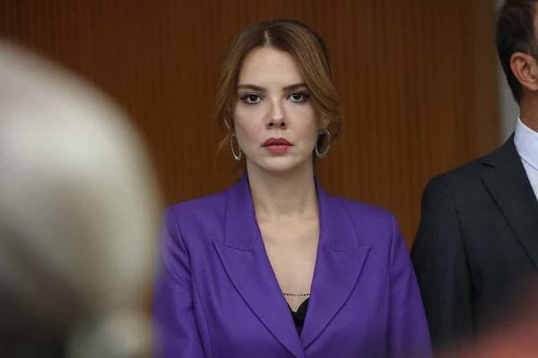 Kendi Düşen Ağlamaz - Kim kazanacak - Z filmu - Selen Soyder