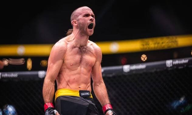 Nová hvězda Oktagonu o UFC nepřemýšlí. Knokautuju Magarda a dojdu si pro titul, hlásí Cartwright
