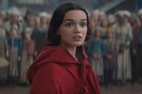 Rachel Zegler Responds with a Swift Correction to Commenter Questioning Her Casting as Snow White