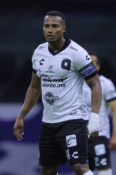 Antonio Valencia: Queretaro's train to success