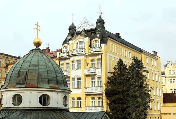 Secesní lázeňský dům v Mariánských lázních.