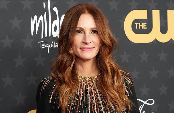 Julia Roberts Shares Her Secrets to Eternal Youth