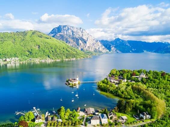 Nejkrásnější jezera v Rakousku. Objevte Gosausee, Traunsee, Achensee a další alpské perly