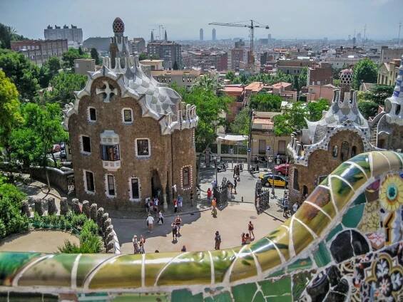 Barcelona, jak ji neznáte: Co určitě nevynechat, kde zabavit děti, kde se ubytovat a jak na MHD | Fotr na tripu