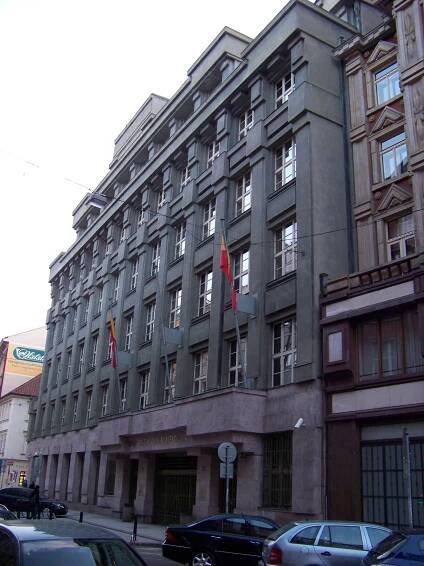Soubor:Jungmannova, Škodův palác.jpg – Wikipedie