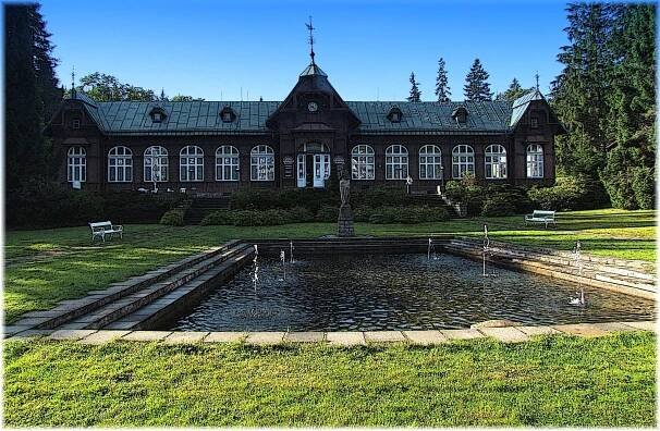 Pavilon Libuše s jídelnou v... - Dům, budova