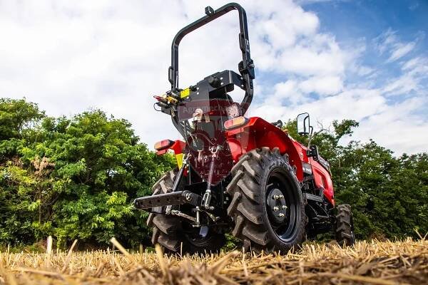 Úzky malotraktor Captain 223 4WD - Agromechanika s.r.o.