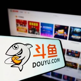 Chinese tech executive Chen Shaojie, founder and CEO of Douyu, said to be held ‘incommunicado’ after authorities find porn