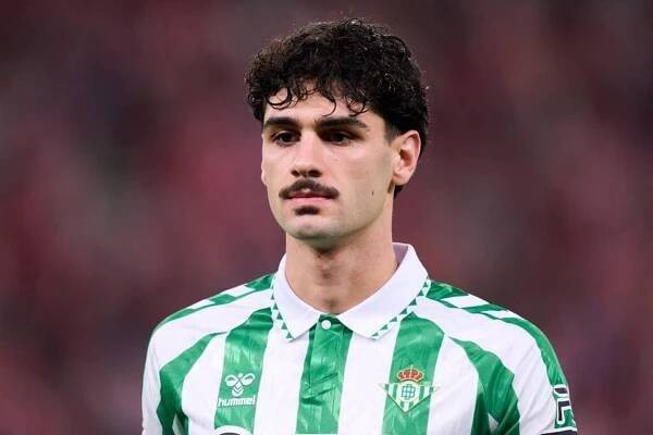 USMNT's Johnny Cardoso signs Betis contract extension to 2030