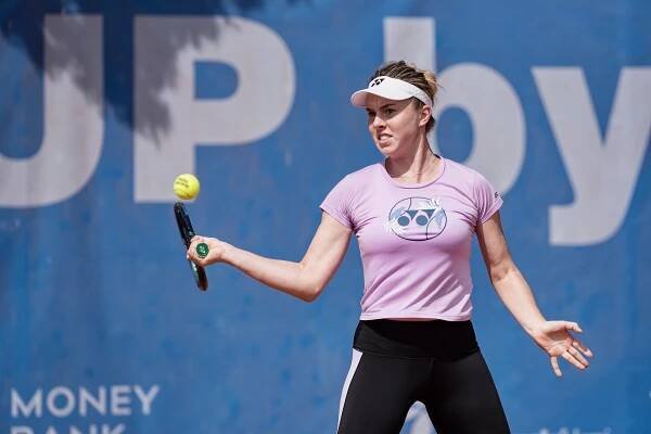 Nosková sekla se školou, protože (jednou) vyhraje grandslam. I pro trenéra