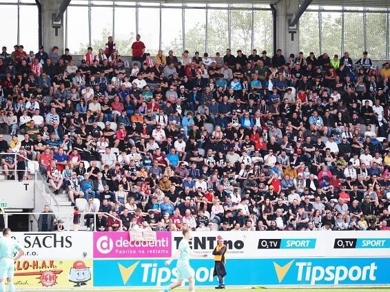 FOTO: Byli jste v Hradci na Slavii? Najděte se na fotkách!