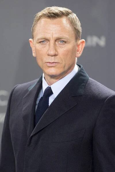 Daniel Craig si popáté zahraje Jamese Bonda: Klacky pod nohy mu bude házet Rami Malek