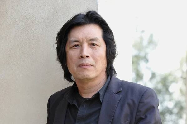 Lee Chang-dong Sets Haruki Murakami Adaptation 'Burning'