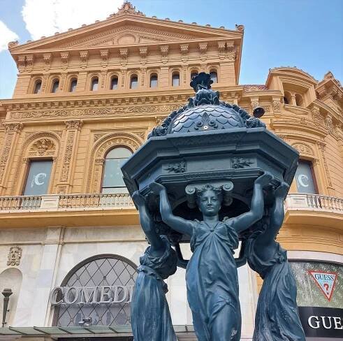 FUENTE WALLACE - BARCELONA - IDEAS DE OCIO