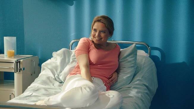 Schwester, Schwester - Hier liegen Sie richtig! - Schwestern ohne Grenzen - Z filmu - Caroline Maria Frier