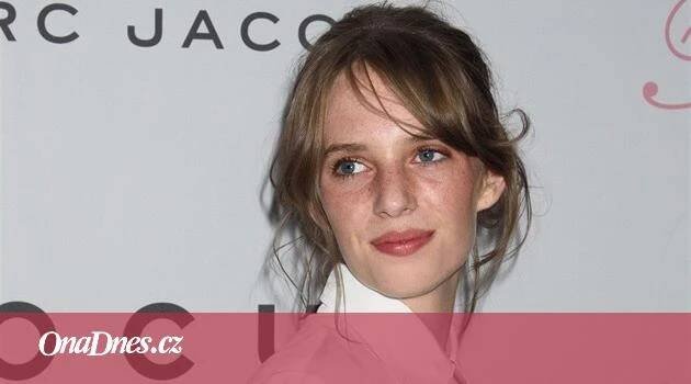 Dcera Thurmanové přešla od modelingu k herectví. Bude z ní nová hvězda? - iDNES.cz