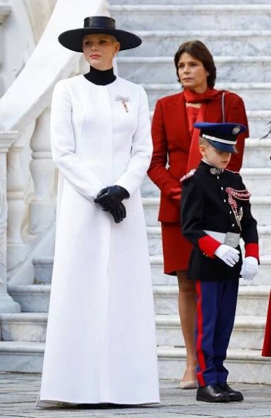 Kolik utrácí aristokratky za parádu? Monacká kněžna: Charlene 48 tisíc Kč denně!