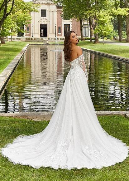 Mori Lee Dominique