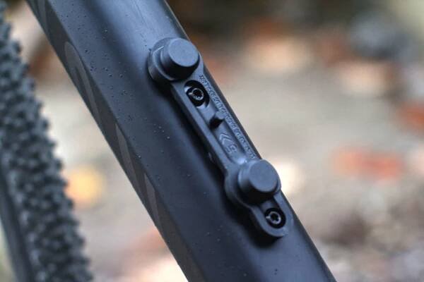 TEST: Fidlock Bottle Twist - chytře magneticky - Testy - Recenze - Bike Technika - MTBS.cz