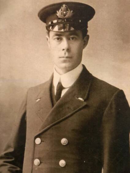 Titanic's Officers - RMS Titanic - Fifth Officer Lowe