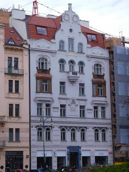 Soubor:Praha Josefov Parizska 23.jpg – Wikipedie