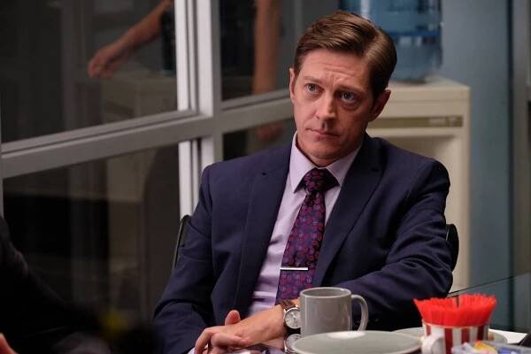 Smrtonosná zbraň - Jako ryba a stejk - Z filmu - Kevin Rahm