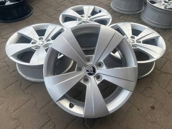 KOMPLET ALU RÁFKŮ ŠKODA 3V0 KODIAQ OCTAVIA SUPERB 17'' ET41 ORIGINÁLNÍ