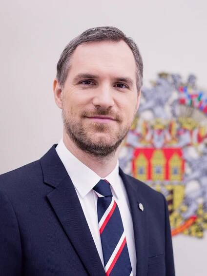 Předvolební anketa: Co řekli Starostové, Piráti a ANO? - OSSOO